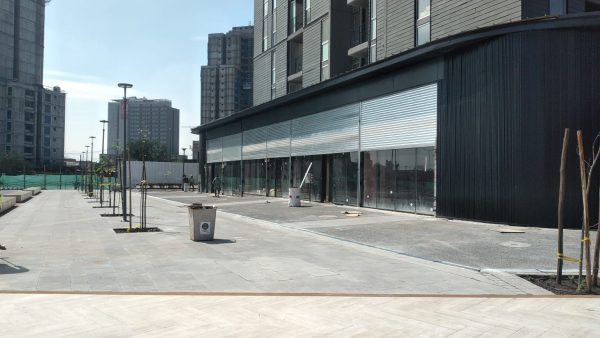 INSTALACIÓN DE CORTINAS METÁLICAS